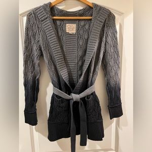 Chasor Ombré knit hoodie sweater. Like New Condition- Women’s XS